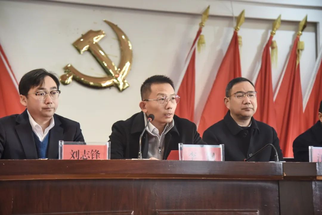 大爱中环 温暖“桐”行 ｜ 中环新能源控股集团第十四季暖冬行动再度出发